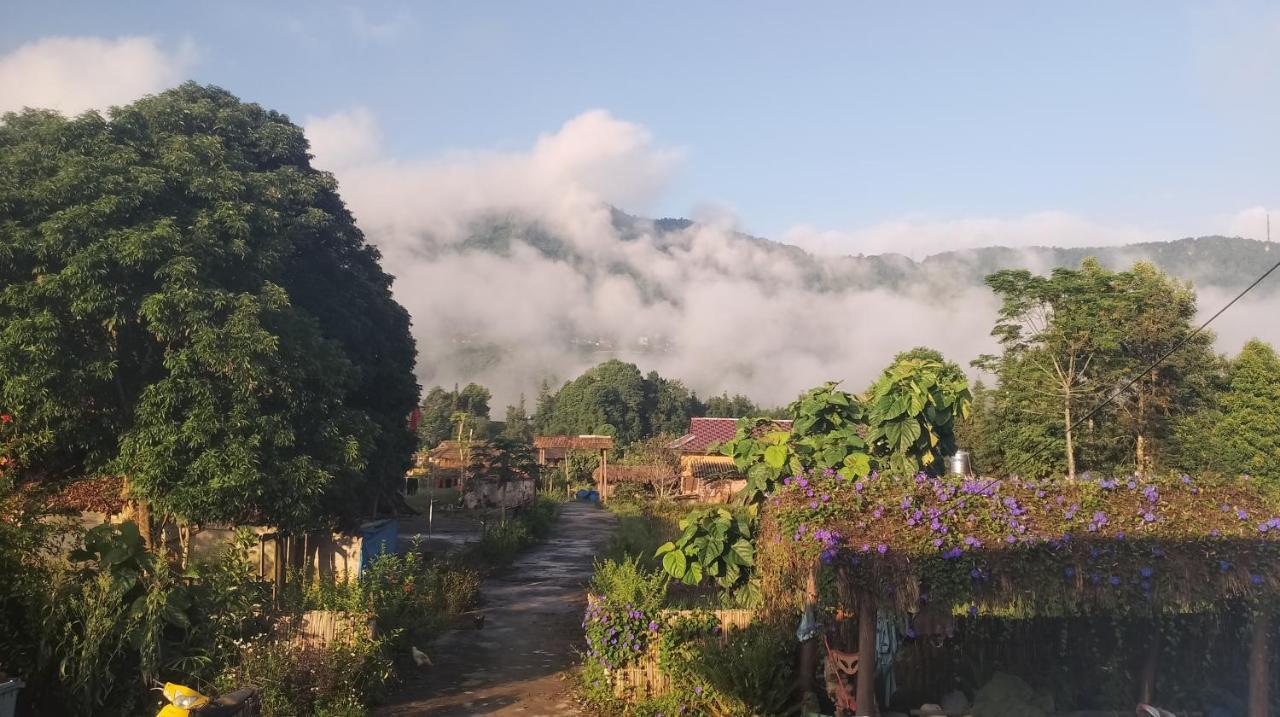 Kien Man Homestay Ха Жианг Екстериор снимка